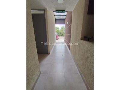Apartamento de 2 alcobas en venta en La Samaria, Ibagué, 52 m² · foto 2 de 20