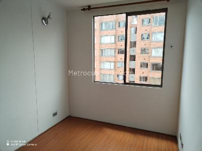 Apartamento de 3 alcobas en venta en Salitre Esperanza, Bogotá, 75 m² · foto 10 de 16