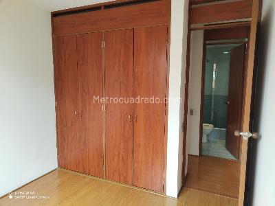 Apartamento de 3 alcobas en venta en Salitre Esperanza, Bogotá, 75 m² · foto 3 de 16
