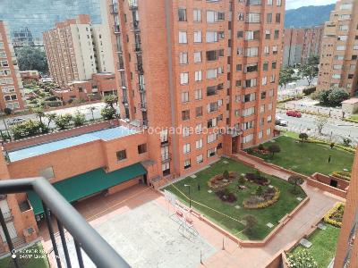 Apartamento de 3 alcobas en venta en Salitre Esperanza, Bogotá, 75 m² · foto 2 de 16