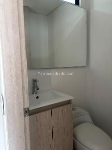 Apartaestudio en arriendo en Quintas De Santa Barbara, Bogotá, 54 m² · foto 15 de 16