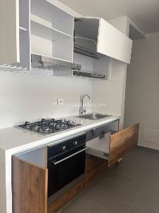 Apartaestudio en arriendo en Quintas De Santa Barbara, Bogotá, 54 m² · foto 7 de 16