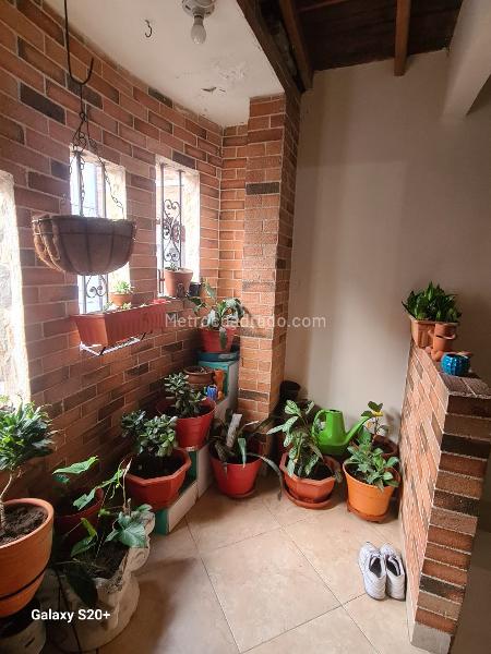 Piso – Bello - Vista 2