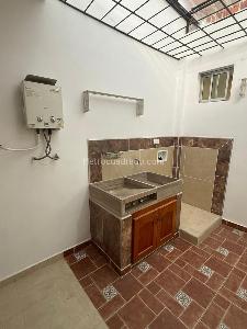 Casa de 4 alcobas en venta en Niquia, Bello, 12 m² · foto 7 de 9