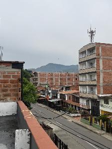 Casa de 4 alcobas en venta en Niquia, Bello, 12 m² · foto 8 de 9