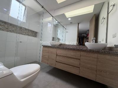 Casa de 4 alcobas en venta en Cr Camino De La Floresta Ii, Chía, 143 m² · foto 11 de 18