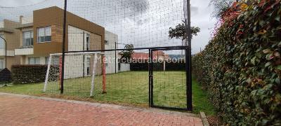 Casa de 4 alcobas en venta en Cr Camino De La Floresta Ii, Chía, 143 m² · foto 3 de 18
