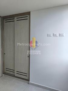 Apartamento de 3 alcobas en venta en Varsovia, Ibagué, 68 m² · foto 11 de 17