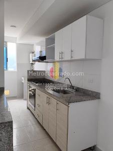 Apartamento de 3 alcobas en venta en Varsovia, Ibagué, 68 m² · foto 5 de 17