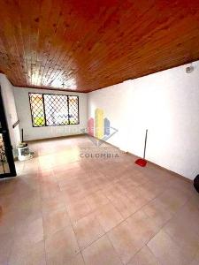 Casa de 4 alcobas en venta en Parrales, Ibagué, 204 m² · foto 2 de 20