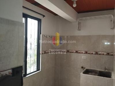 Casa de 4 alcobas en venta en Juan Pablo Ii, Ibagué, 218 m² · foto 5 de 20