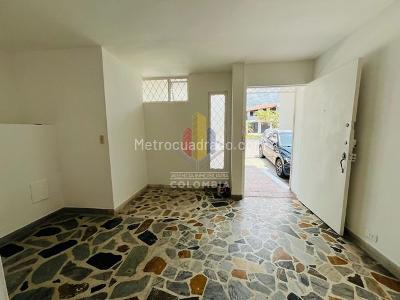 Casa de 3 alcobas en arriendo en Interlaken, Ibagué, 236 m² · foto 10 de 20