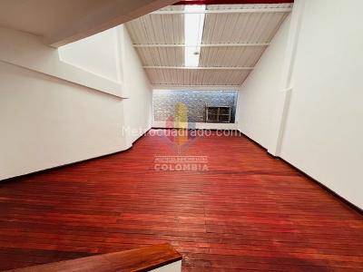 Casa de 3 alcobas en arriendo en Interlaken, Ibagué, 236 m² · foto 11 de 20