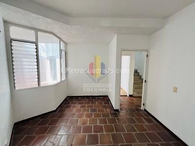 Casa de 3 alcobas en arriendo en Interlaken, Ibagué, 236 m² · foto 18 de 20