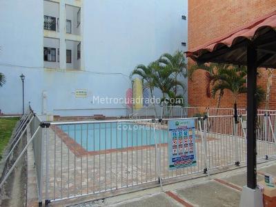 Apartamento de 3 alcobas en venta en Comfenalco, Ibagué, 68 m² · foto 3 de 17