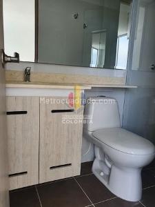 Apartamento de 3 alcobas en venta en Torreon De Varsovia, Ibagué, 65 m² · foto 8 de 20