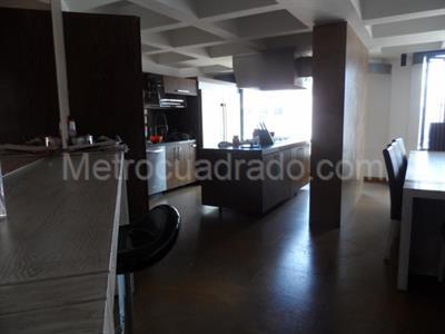 Apartamento de 3 alcobas en venta en Bella Suiza, Bogotá, 218 m² · foto 5 de 19