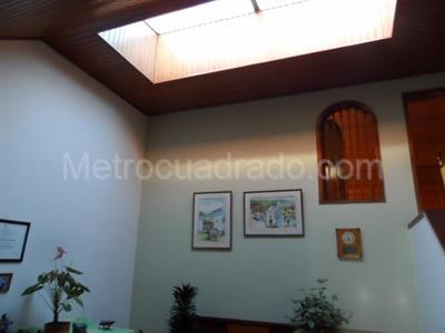 Casa en venta en Santa Barbara Occidental, Bogotá · foto 11 de 17