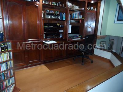 Casa en venta en Santa Barbara Occidental, Bogotá · foto 7 de 17
