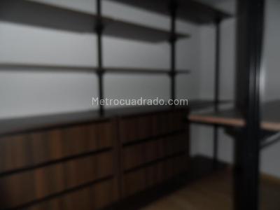 Apartamento de 3 alcobas en venta en Los Rosales, Bogotá, 178 m² · foto 16 de 20