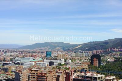 Apartamento de 3 alcobas en venta en Refugio Del Chico Alto, Bogotá, 320 m² · foto 10 de 20