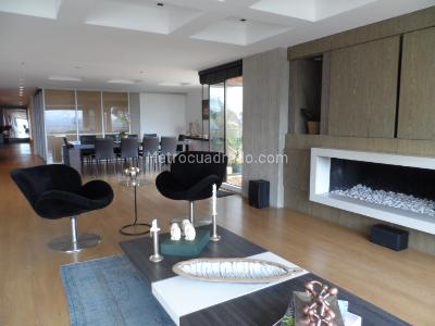Apartamento de 3 alcobas en venta en Refugio Del Chico Alto, Bogotá, 320 m² · foto 14 de 20