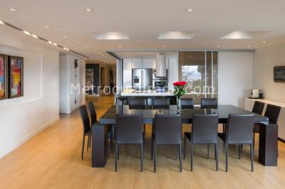 Apartamento de 3 alcobas en venta en Refugio Del Chico Alto, Bogotá, 320 m² · foto 3 de 20
