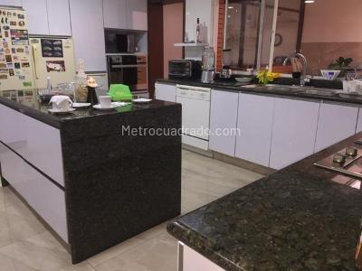 Casa de 4 alcobas en venta en Chico Navarra, Bogotá, 615 m² · foto 13 de 20