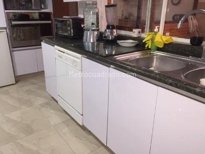 Casa de 4 alcobas en venta en Chico Navarra, Bogotá, 615 m² · foto 14 de 20