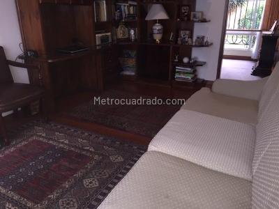 Casa de 4 alcobas en venta en Chico Navarra, Bogotá, 615 m² · foto 12 de 20
