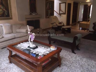 Casa de 4 alcobas en venta en Chico Navarra, Bogotá, 615 m² · foto 7 de 20