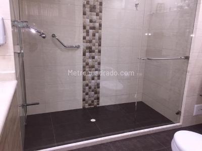 Casa de 4 alcobas en venta en Chico Navarra, Bogotá, 615 m² · foto 8 de 20