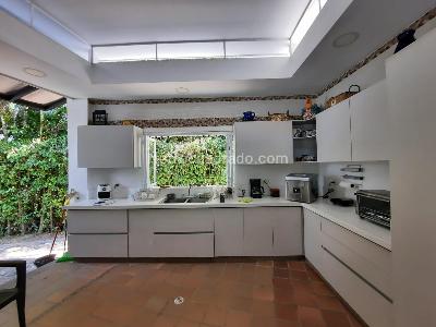Casa de 4 alcobas en venta en Puerto Peñalisa, Girardot, 300 m² · foto 10 de 20