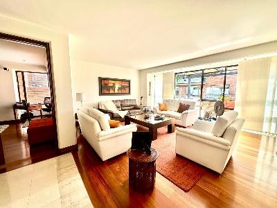 Apartamento de 3 alcobas en venta en Bosques Del Marques, Bogotá, 281 m² · foto 2 de 20