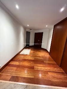 Apartamento de 2 alcobas en venta en Rosales Bella Vista, Bogotá, 210 m² · foto 18 de 20