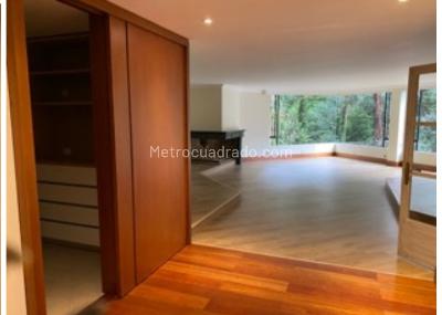 Apartamento de 2 alcobas en venta en Rosales Bella Vista, Bogotá, 210 m² · foto 3 de 20