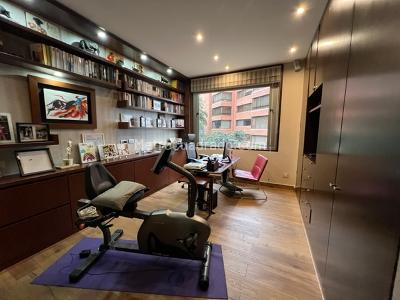 Apartamento de 3 alcobas en venta en Cabrera Chico, Bogotá, 232 m² · foto 16 de 20