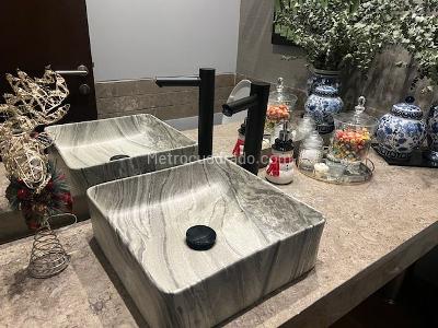 Apartamento de 3 alcobas en venta en Cabrera Chico, Bogotá, 232 m² · foto 15 de 20