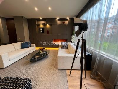 Apartamento de 3 alcobas en venta en Cabrera Chico, Bogotá, 232 m² · foto 8 de 20