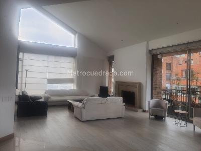 Apartamento de 4 alcobas en venta en La Cabrera, Bogotá, 383 m² · foto 2 de 13
