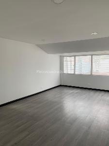 Casa de 4 alcobas en venta en Niza Antigua, Bogotá, 320 m² · foto 16 de 19