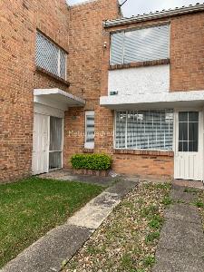 Casa de 4 alcobas en venta en Niza Antigua, Bogotá, 320 m² · foto 4 de 19