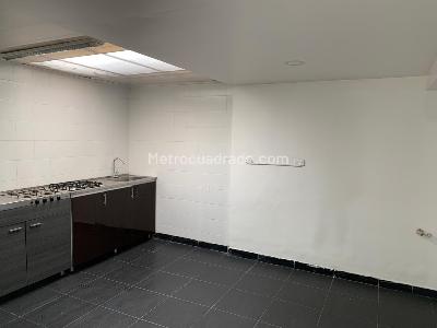Casa de 4 alcobas en venta en Niza Antigua, Bogotá, 320 m² · foto 6 de 19