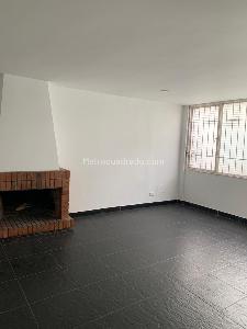 Casa de 4 alcobas en venta en Niza Antigua, Bogotá, 320 m² · foto 8 de 19