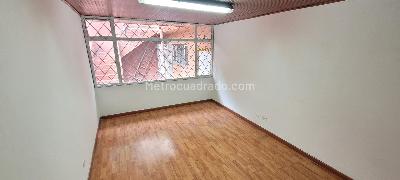 Casa de 4 alcobas en venta en Niza Norte, Bogotá, 405 m² · foto 12 de 20
