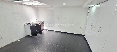 Casa de 4 alcobas en venta en Niza Antigua, Bogotá, 317 m² · foto 4 de 9