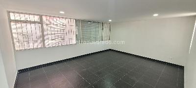 Casa de 4 alcobas en venta en Niza Antigua, Bogotá, 317 m² · foto 5 de 9