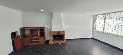 Casa de 4 alcobas en venta en Niza Antigua, Bogotá, 317 m² · foto 7 de 9