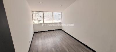 Casa de 4 alcobas en venta en Niza Antigua, Bogotá, 317 m² · foto 9 de 9