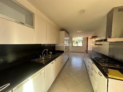 Apartamento de 3 alcobas en venta en Cerro De Los Alpes, Bogotá, 342 m² · foto 6 de 20